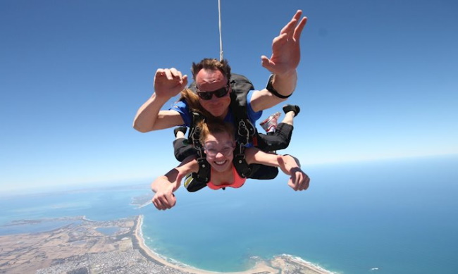 7 Hotspots for Skydiving in Australia