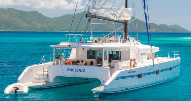 Catamaran Charter Cruise