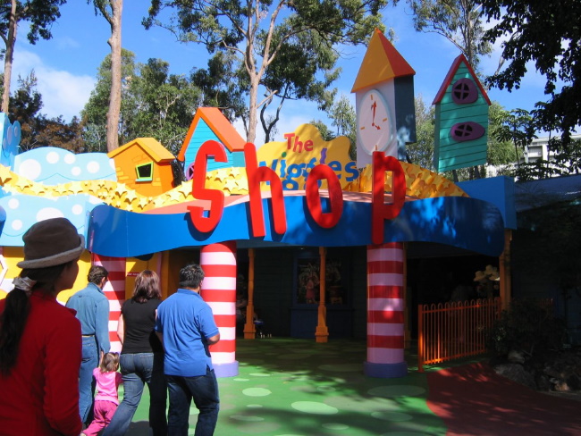 Dreamworld and Wiggles World